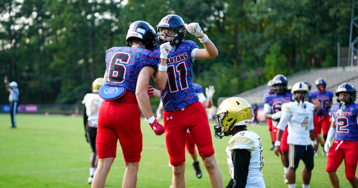 Sanderson football beats Knightdale in game postponed to Monday