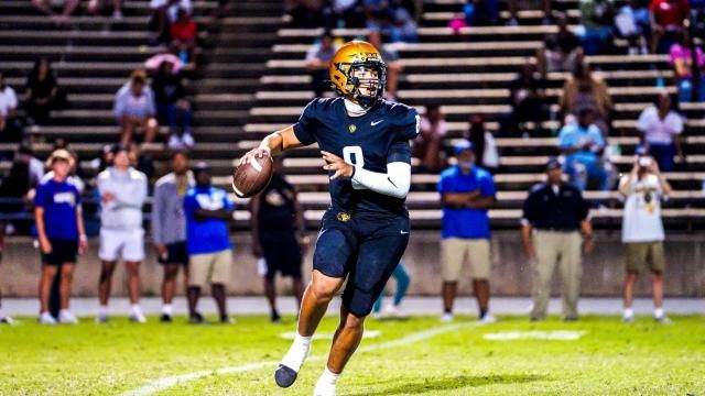 Lan Farmer (8) of Shelby. A.C. Reynolds took a 27-13 lead on Shelby on August 31, 2024 (Photo: Evan Moesta/HighSchoolOT)