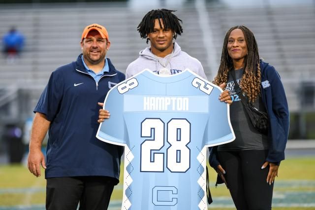 Cleveland High School Retires Omarion Hampton's Jersey