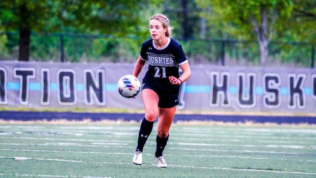 Sydney Lassiter of Hough. Hough defeated Heritage 1-0 in a girls soccer battle of the Huskies on April 26, 2024. (Photo: Evan Moesta/HighSchoolOT.com)
